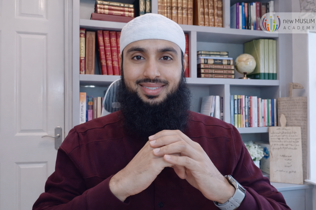 Mga Pangalan ng Allah: Al-Maalik, Al-Maleek, Al-Malik