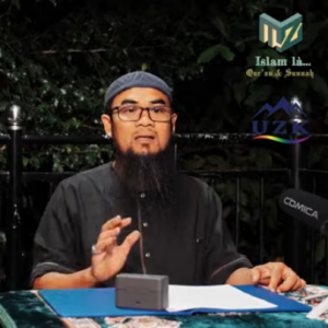Mặt trăng bị chẻ đôi bởi lời cầu xin của Nabi Muhammad
